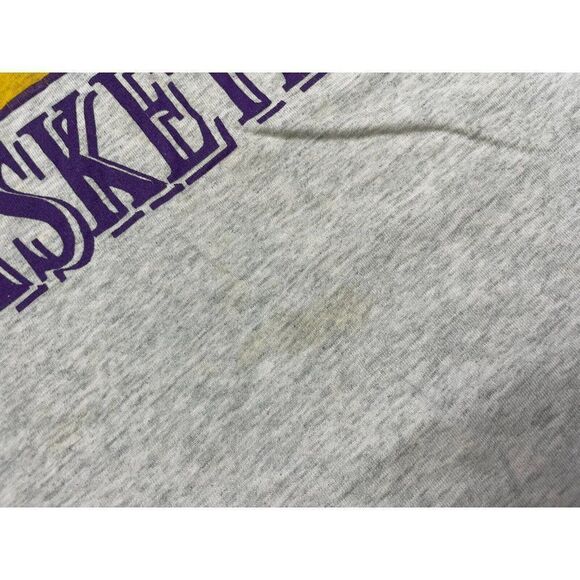 VINTAGE Morristown Basketball Graphic T-shirt Women Large 90s Single Stitch - Picture 3 of 10